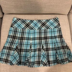 Necessary Objects juniors mini skirt